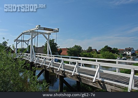 
                Holzbrücke, Hogendiek-brücke, Altes Land                   