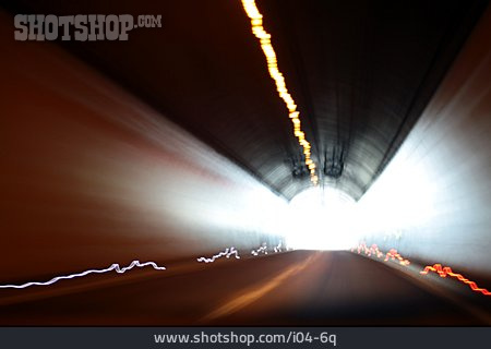 
                Tunnel, Lichtspur                   
