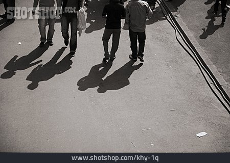 
                Schatten, Gehen, Fußgänger, Personengruppe                   