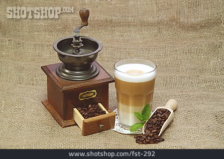 
                Kaffee, Latte Macchiato, Kaffeegedeck                   