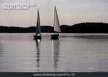 
                Segelboot, Segeln, Segelsport                   
