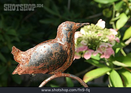 
                Gartendekoration, Vogelfigur                   