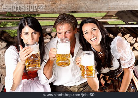 
                Trinken, Feiern, Oktoberfest, Bayrisch, Freunde                   