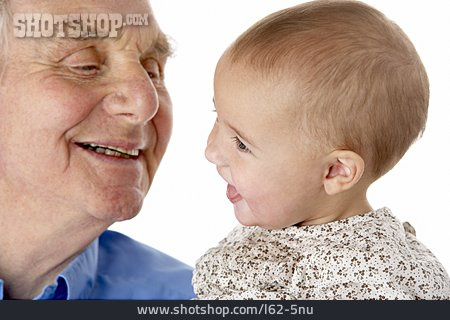 
                Großvater, Lächeln, Enkelin                   