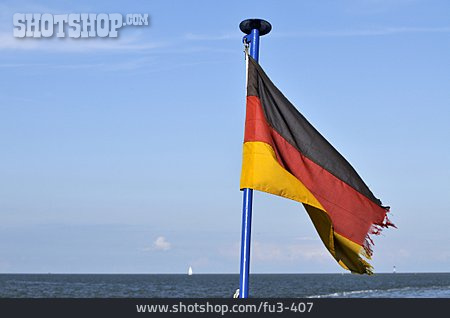 
                Flattern, Nationalflagge, Deutschlandflagge                   