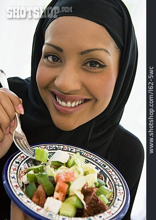
                Gesunde Ernährung, Essen, Muslimin                   
