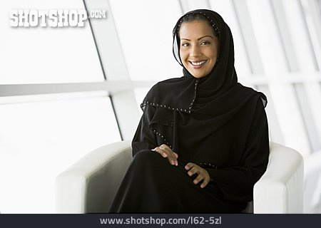 
                Frau, Porträt, Muslimin                   