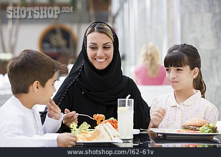 
                Essen, Mahlzeit, Muslime                   