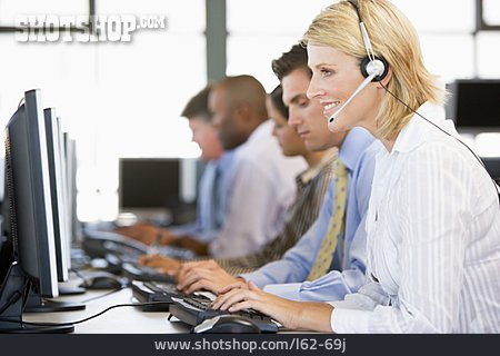 
                Kundenservice, Call Center, Telefonistin                   