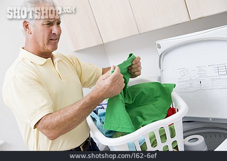 
                Verärgert, Waschen, Hausmann, Wäsche                   