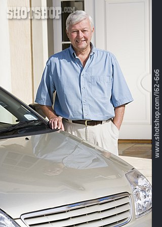 
                Portrait, Senior, Stolz, Autobesitzer                   