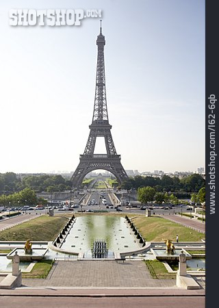 
                Paris, Eiffelturm, Les Jardins Du Trocadero                   