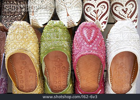 
                Schuh, Orientalisch                   