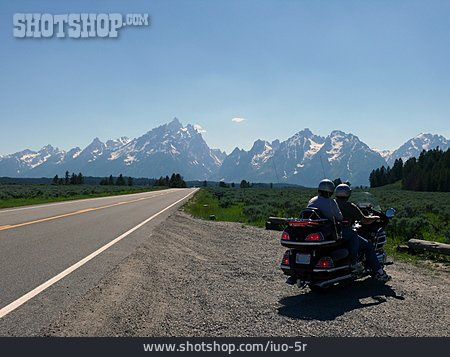 
                Usa, Motorradfahrer, Grand-teton-nationalpark                   