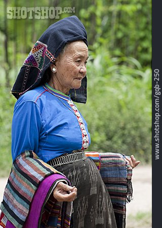 
                Seniorin, Tracht, Laos                   