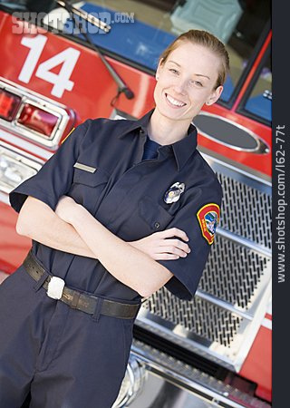 
                Feuerwehr, Feuerwehrfrau                   
