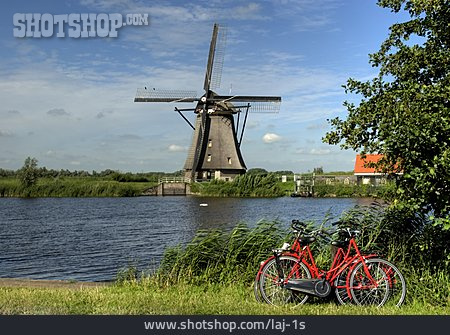 
                Windmühle, Fahrradtour, Kinderdijk                   