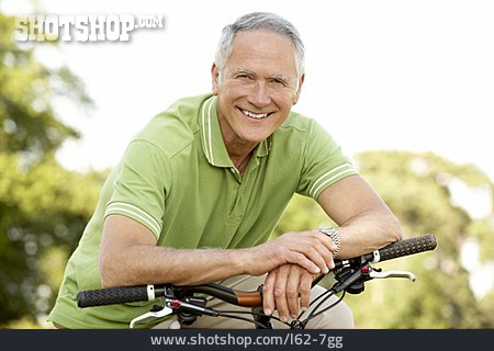
                Aktiver Senior, Fahrradfahrer, Radfahren                   
