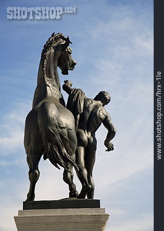 
                Wien, Reiterstandbild, Bronzestatue                   