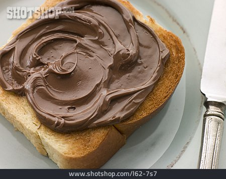
                Brot, Schokoladencreme, Nuss-nougat-creme                   