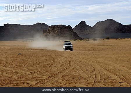 
                Wüste, Geländewagen                   