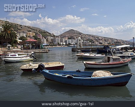 
                Fischerboot, Hafenstadt, Albanien, Saranda                   
