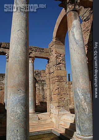 
                Ruine, Säulengang, Leptis Magna                   