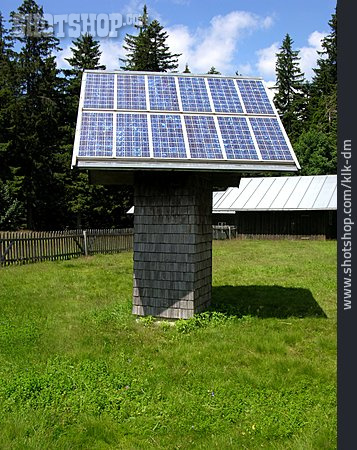
                Solaranlage, Sonnenkollektor                   