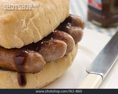 
                Belegtes Brötchen, Englisches Frühstück, Sausage Bread Roll                   