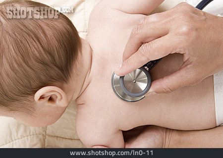 
                Stethoskop, Abhören, Kinderarzt                   