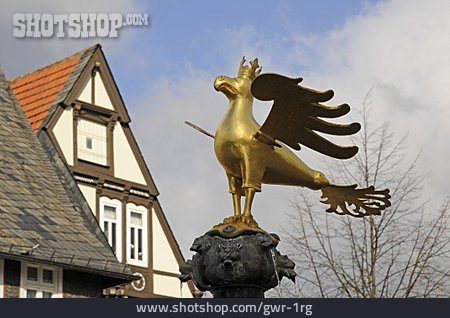 
                Brunnenfigur, Goslarer Adler                   