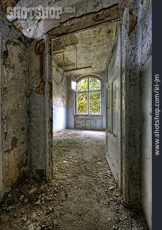 
                Ruine, Verfallen, Beelitz-heilstätten                   