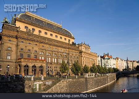
                Prag, Nationaltheater                   