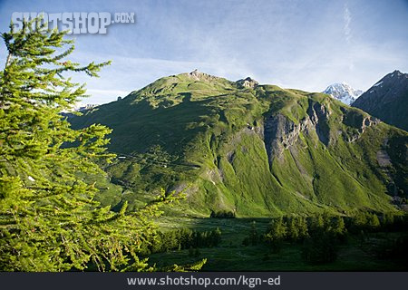 
                Gebirgslandschaft, Grajische Alpen, Kleiner Sankt Bernhard                   