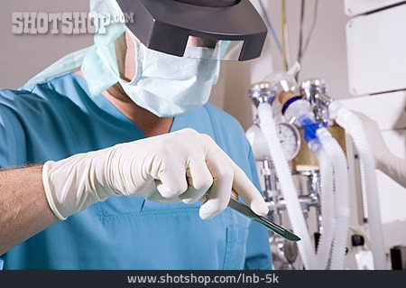 
                Chirurg, Operation, Operieren                   