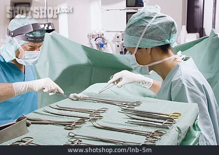 
                Chirurg, Operation, Op-schwester                   