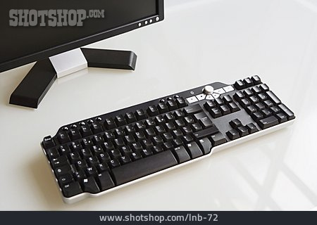 
                Tastatur, Flachbildschirm, Computerarbeitsplatz                   
