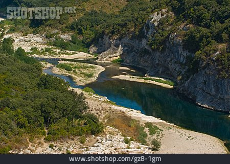 
                Fluss, Südfrankreich, Gardon                   