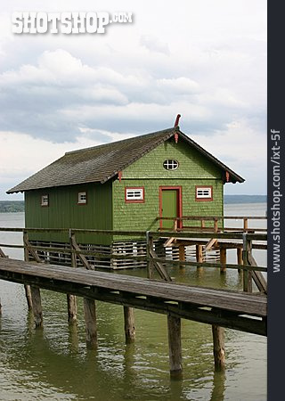 
                Bootshaus, Ammersee                   