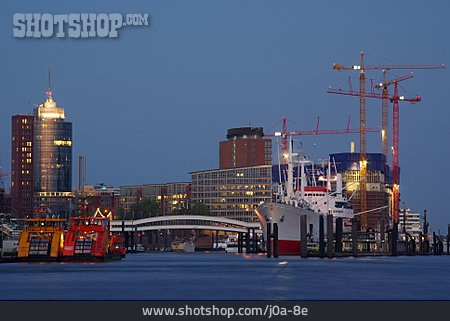 
                Hamburger Hafen                   