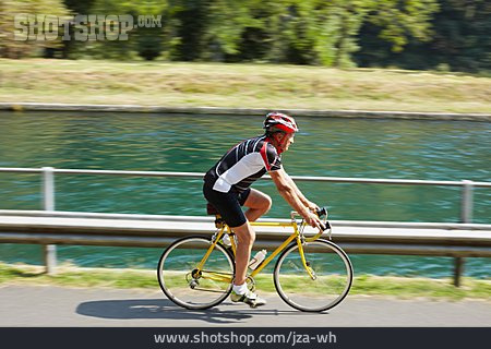 
                Radfahrer, Fahrradtour, Rennradfahrer                   