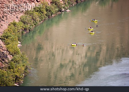 
                Rafting, Colorado River                   