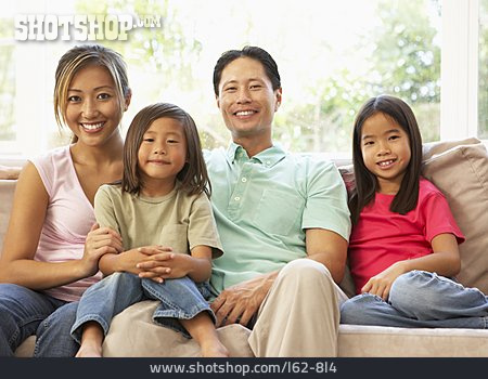 
                Familie, Asiatisch                   