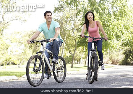 
                Paar, Radfahren, Fahrradtour                   
