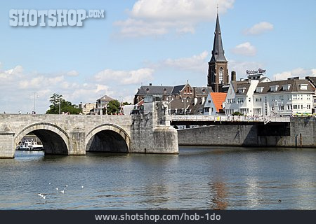 
                Maas, Maastricht, Servatiusbrücke                   