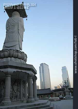 
                Tempel, Buddhafigur, Seoul                   