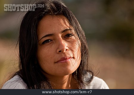 
                Frau, Porträt, Peruanerin                   