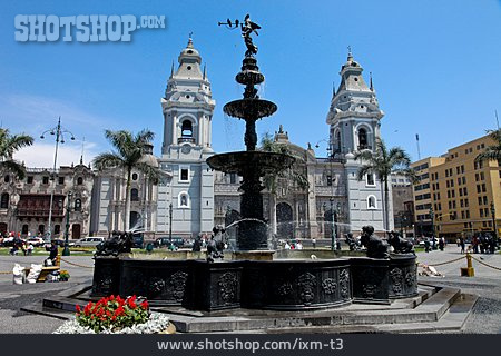 
                Kathedrale, Plaza De Armas, Lima                   