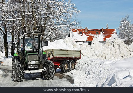 
                Traktor, Winterdienst, Räumfahrzeug                   