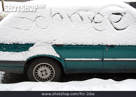 
                Auto, Schnee, Verschneit                   